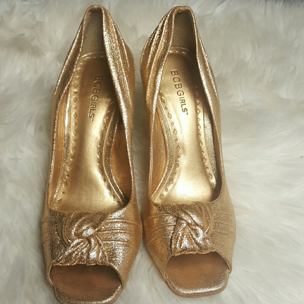 BCBG Girls GOLD SHOES size7.5